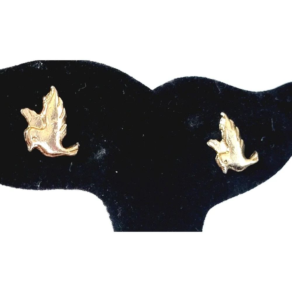 Small Bird Pierced Earrings,‎ Gold-tone, Posts, Doves 1/2” Dainty gp-68